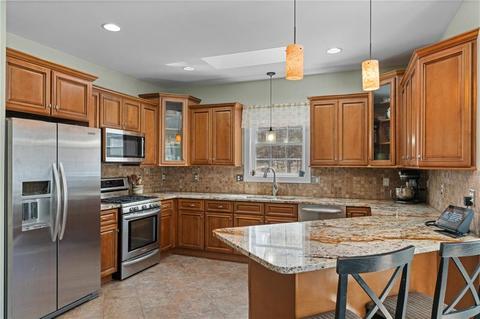 77 Kings Xing, Exeter, RI 02822 photo 12