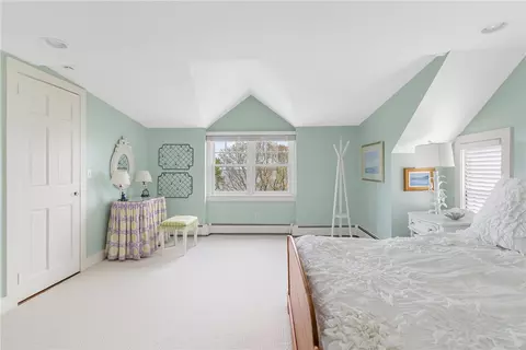152 Beacon Ave, Warwick, RI 02889 photo 50