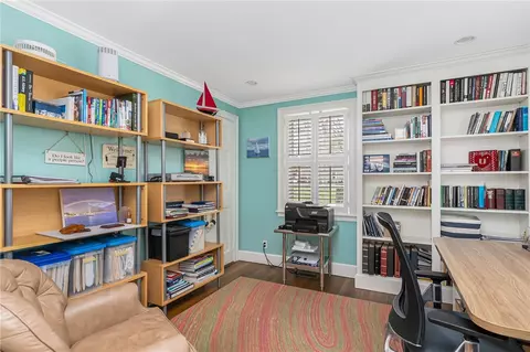 152 Beacon Ave, Warwick, RI 02889 photo 39