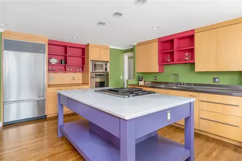 152 Beacon Ave, Warwick, RI 02889 photo 33