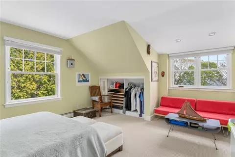 152 Beacon Ave, Warwick, RI 02889 photo 46