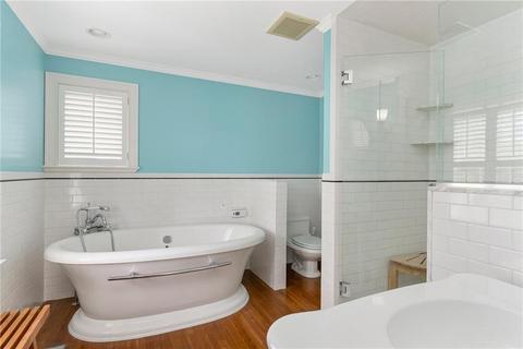 152 Beacon Ave, Warwick, RI 02889 photo 44