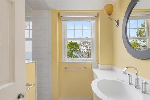 152 Beacon Ave, Warwick, RI 02889 photo 47