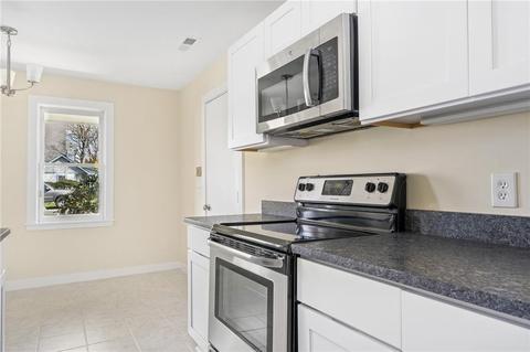 25 Captains Dr, Westerly, RI 02891 photo 9
