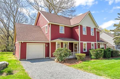 25 Captains Dr, Westerly, RI 02891 photo 1