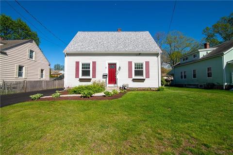 85 Conrad St, Woonsocket, RI 02895 photo 2