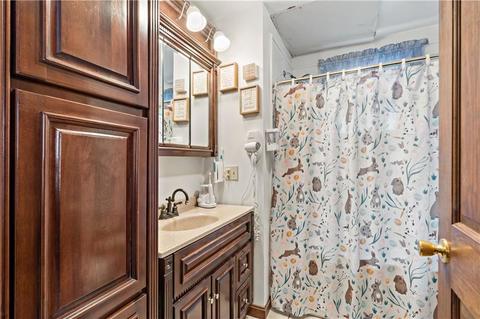 420 Ridge St, Fall River, MA 02724 photo 8