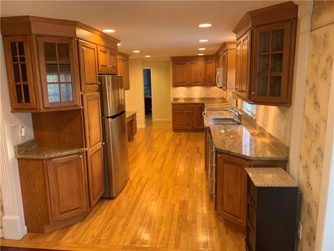 555 Algonquin Dr, Warwick, RI 02888 photo 10