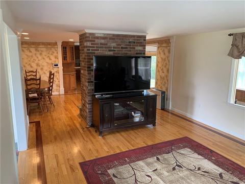 555 Algonquin Dr, Warwick, RI 02888 photo 7