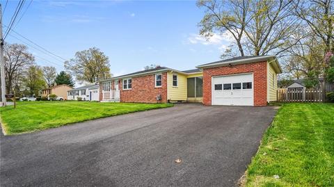 65 Naples Ave, Warwick, RI 02886 photo 2