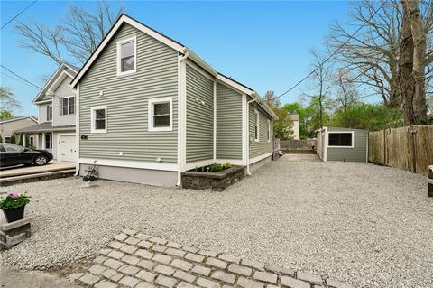 58 Guild Ave, Warwick, RI 02889 photo 2