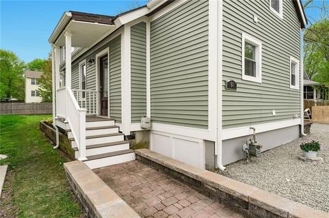 58 Guild Ave, Warwick, RI 02889 photo 4
