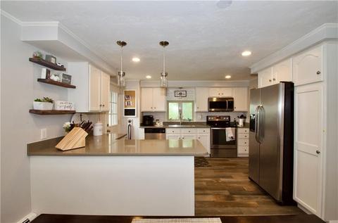 109 Olive St, Woonsocket, RI 02895 photo 5