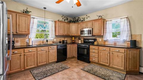 155 Adams St, Warwick, RI 02888 photo 3