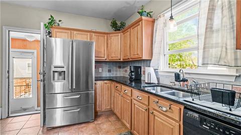155 Adams St, Warwick, RI 02888 photo 5