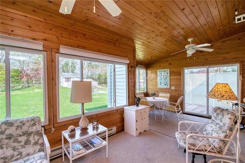 29 Stuart St, Westerly, RI 02891 photo 11
