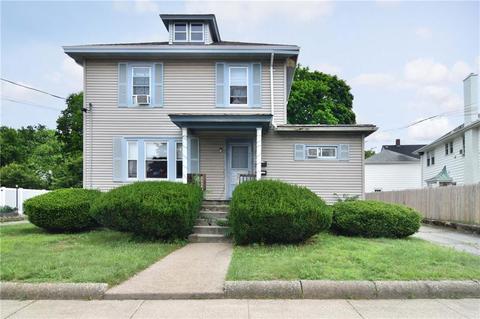 846 Mendon Rd, Woonsocket, RI 02895 photo 1