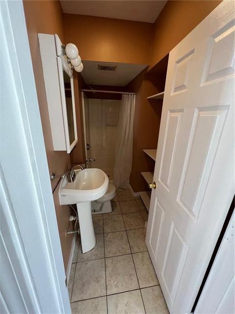 846 Mendon Rd, Woonsocket, RI 02895 photo 11