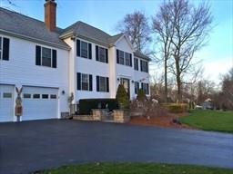 12 Mandy Dr, Blackstone, MA 01504 photo 2