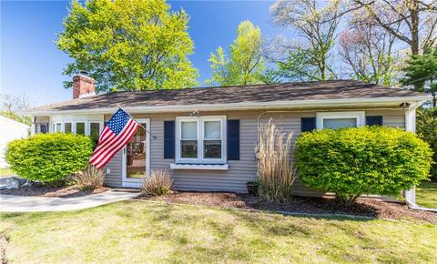 39 Star St, Warwick, RI 02888 photo 5