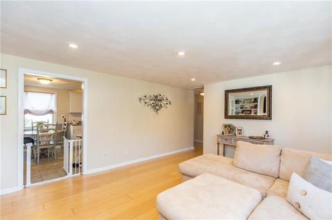 39 Star St, Warwick, RI 02888 photo 11