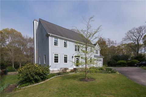 27 Sycamore Ln, Saunderstown, RI 02874 photo 2