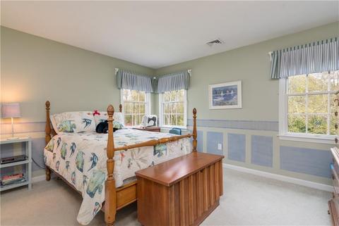 27 Sycamore Ln, Saunderstown, RI 02874 photo 27