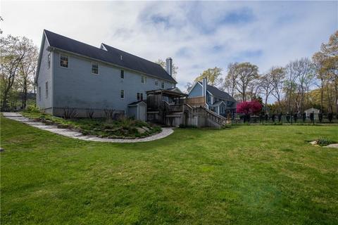 27 Sycamore Ln, Saunderstown, RI 02874 photo 3