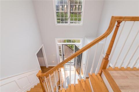 27 Sycamore Ln, Saunderstown, RI 02874 photo 29