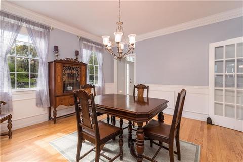 27 Sycamore Ln, Saunderstown, RI 02874 photo 12