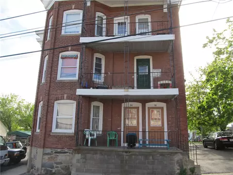 86 Arnold St, Woonsocket, RI 02895 photo 1