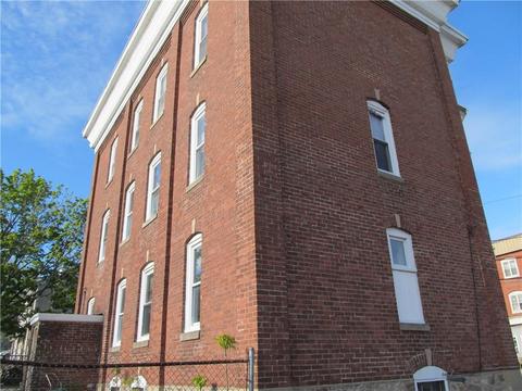 86 Arnold St, Woonsocket, RI 02895 photo 8