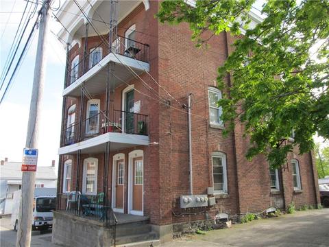 86 Arnold St, Woonsocket, RI 02895 photo 2