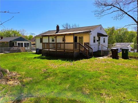 73 Roberta Ave, Woonsocket, RI 02895 photo 11