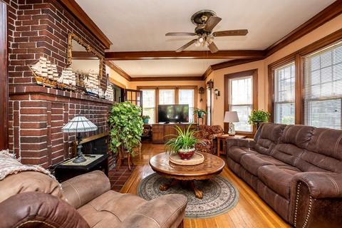 180 Wood Ave, Woonsocket, RI 02895 photo 4