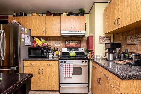 180 Wood Ave, Woonsocket, RI 02895 photo 19