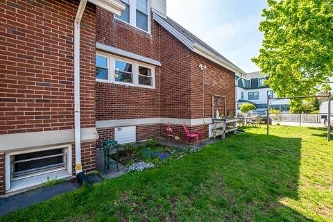 180 Wood Ave, Woonsocket, RI 02895 photo 37