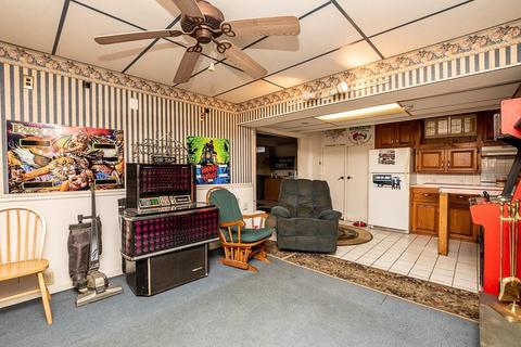 180 Wood Ave, Woonsocket, RI 02895 photo 33