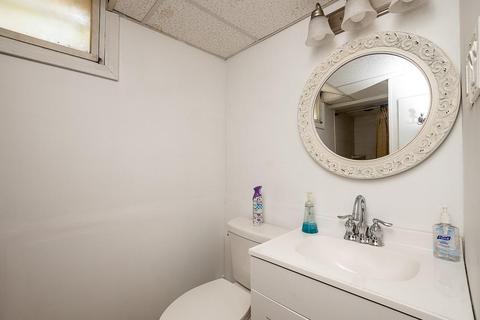 180 Wood Ave, Woonsocket, RI 02895 photo 34