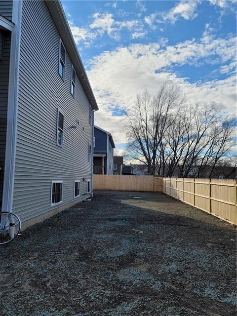 253 Olo St, Woonsocket, RI 02895 photo 8