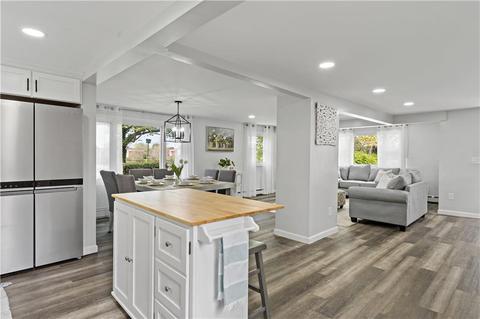5 Barker Ave, Warren, RI 02885 photo 4