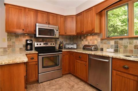 12 Queens Fort Ln, Exeter, RI 02822 photo 8