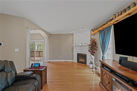 115 Gauthier Dr, Woonsocket, RI 02895 photo 8