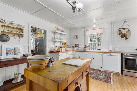 96 Balcom Ave, Warwick, RI 02889 photo 26