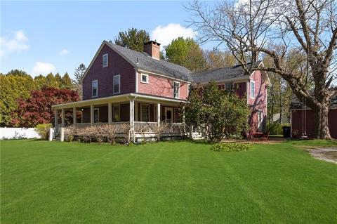 96 Balcom Ave, Warwick, RI 02889 photo 3