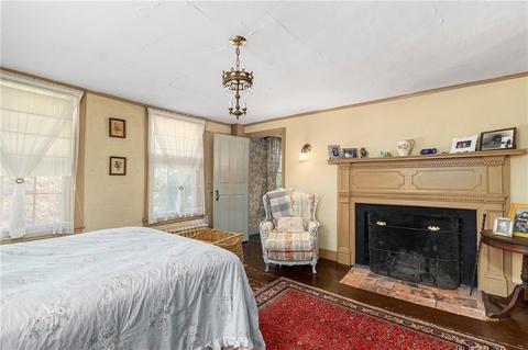 96 Balcom Ave, Warwick, RI 02889 photo 32