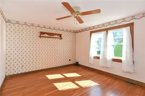 143 Knight St, Woonsocket, RI 02895 photo 11