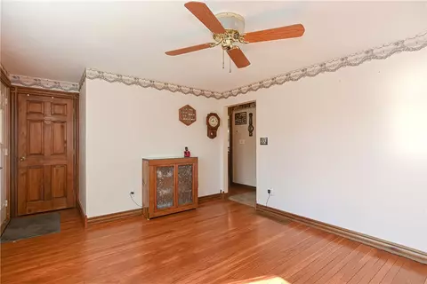 143 Knight St, Woonsocket, RI 02895 photo 9