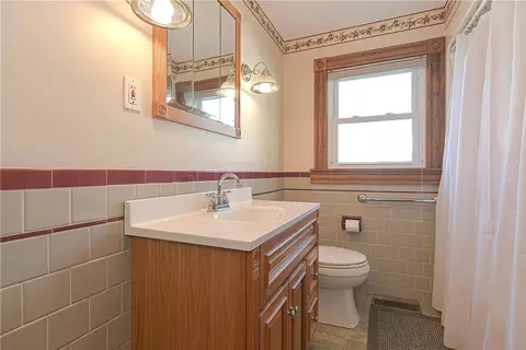 143 Knight St, Woonsocket, RI 02895 photo 19