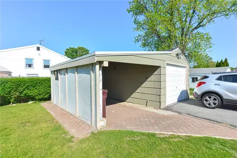 143 Knight St, Woonsocket, RI 02895 photo 25
